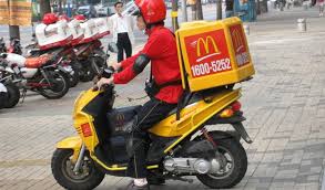 L’evoluzione di McDonald’s: dai primi passi al food delivery